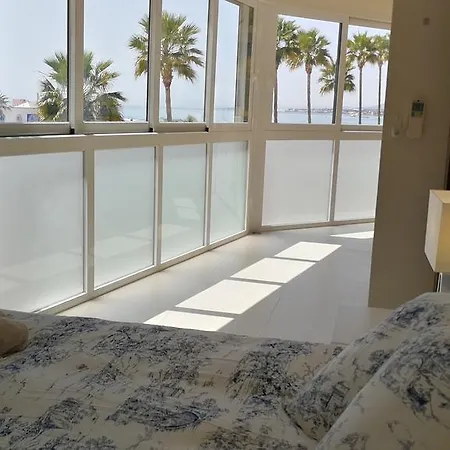 Luxury Views شقة